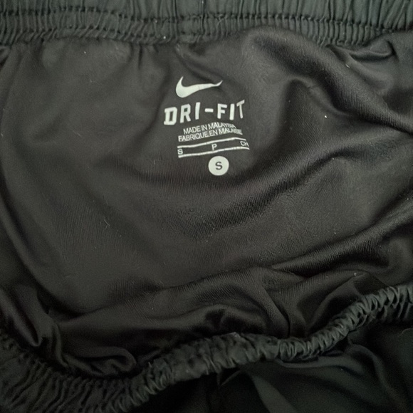 Nike Dry Fit Shorts - Picture 2 of 2